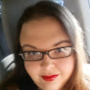 Meet your Posher, Holly